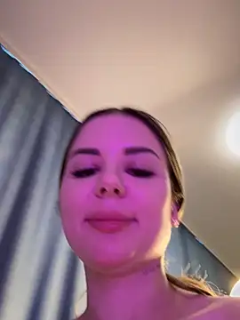 Alina Vibe Me online show from 02/25/25, 11:37