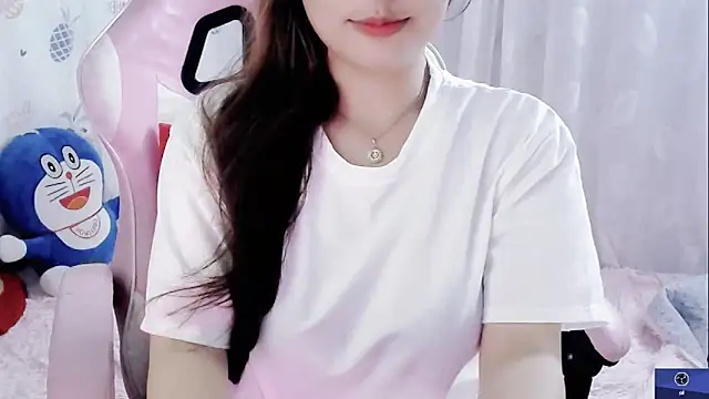 Snapshot of -R-Mai- chatting on 12/01/24, 04:34 -R-Mai- online show from 12/01/24, 04:34