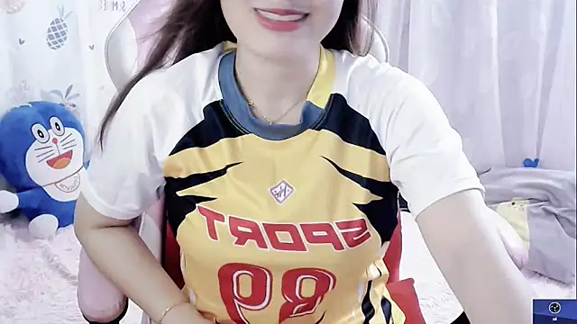 Snapshot of -R-Mai- chatting on 12/02/24, 05:32 -R-Mai- online show from 12/02/24, 05:32