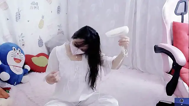 Snapshot of -R-Mai- chatting on 12/05/24, 02:28 -R-Mai- online show from 12/05/24, 02:28
