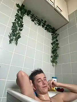 Toyjungee online show from 11/10/25, 02:33