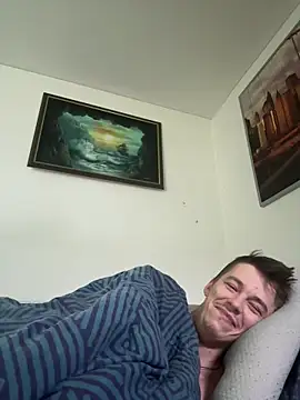 Snapshot of Toyjungee chatting on 02/15/26, 10:03 Toyjungee online show from 02/15/26, 10:03