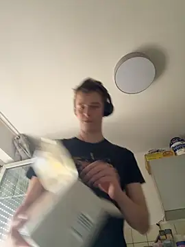 Toyjungee online show from 10/22/25, 12:26