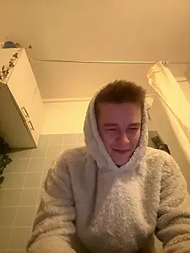 Snapshot of Toyjungee chatting on 01/07/26, 11:32 Toyjungee online show from 01/07/26, 11:32