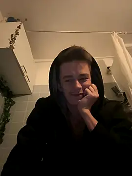 Toyjungee online show from 10/27/25, 07:15