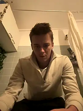 Toyjungee online show from 10/26/25, 10:21