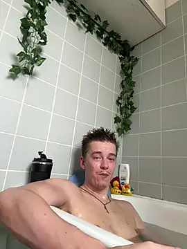 Snapshot of Toyjungee chatting on 02/05/26, 12:01 Toyjungee online show from 02/05/26, 12:01