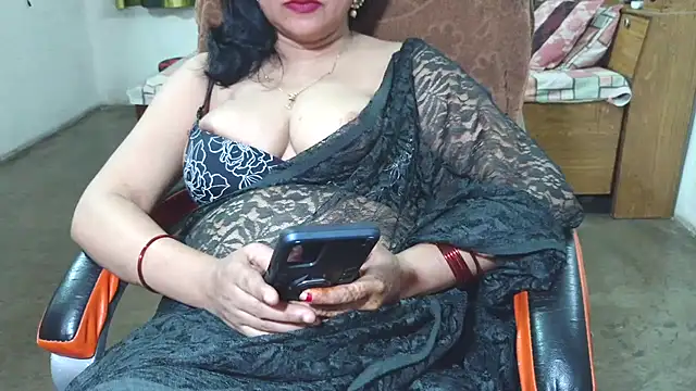 Snapshot of Cute_Mahi22 chatting on 09/13/25, 07:19 Cute Mahi22 online show from 09/13/25, 07:19