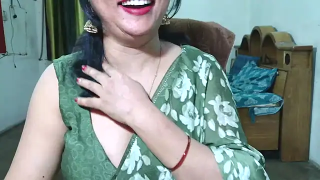 Snapshot of Cute_Mahi22 chatting on 09/19/25, 06:50 Cute Mahi22 online show from 09/19/25, 06:50