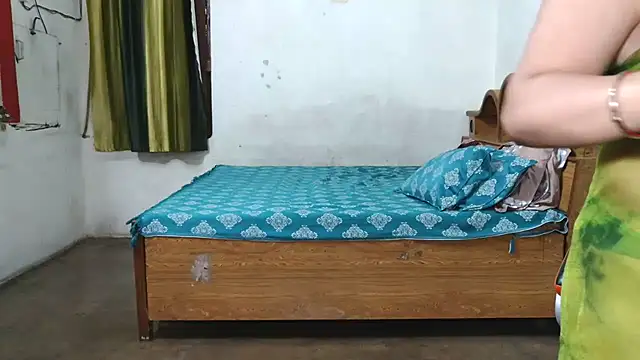 Snapshot of Cute_Mahi22 chatting on 07/10/26, 06:46 Cute Mahi22 online show from 07/10/26, 06:46