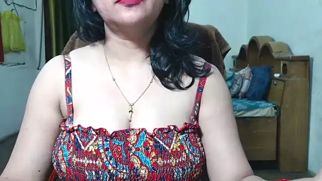 Snapshot of Cute_Mahi22 chatting on 10/05/25, 06:37 Cute Mahi22 online show from 10/05/25, 06:37