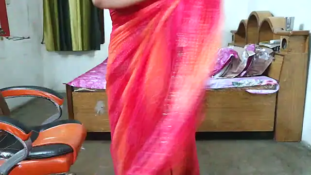 Snapshot of Cute_Mahi22 chatting on 06/17/26, 06:46 Cute Mahi22 online show from 06/17/26, 06:46