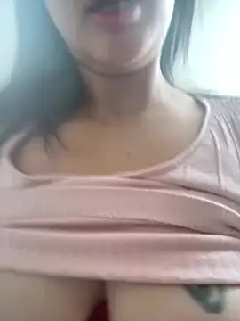 Sarahkhaalifa online show from 05/19/26, 08:21