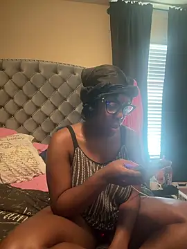 TrueeFantasee online show from 11/23/25, 04:39