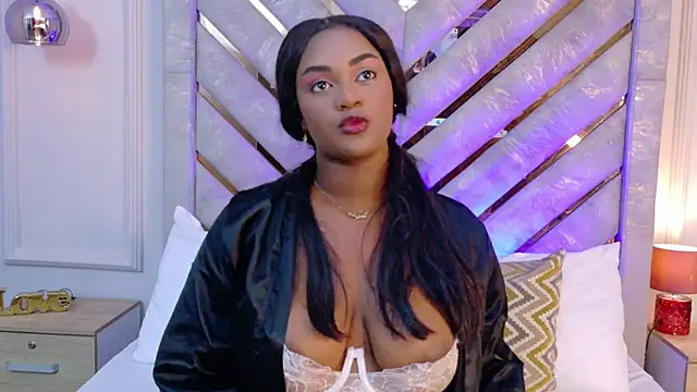 Noa Adams online show from 10/22/25, 02:55