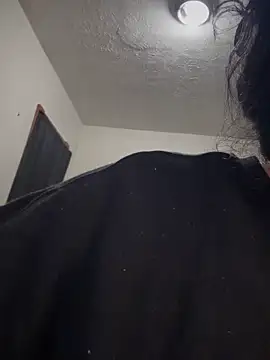 kimmiakiss22 online show from 12/23/25, 01:49