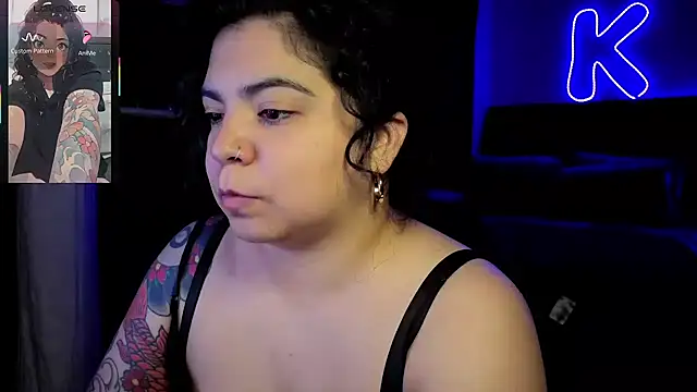 kimmiakiss22 online show from 05/21/26, 03:26