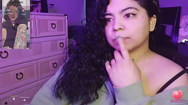 kimmiakiss22 online show from 03/16/26, 12:07