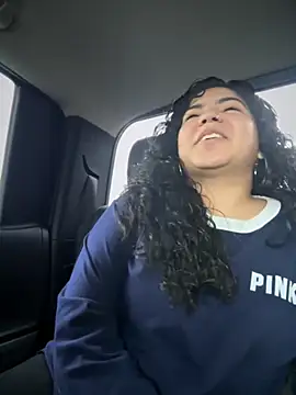 kimmiakiss22 online show from 10/25/25, 09:59