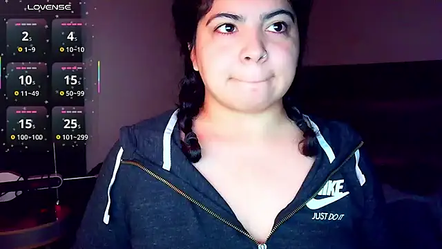 kimmiakiss22 online show from 12/04/25, 11:26