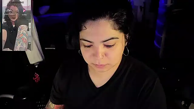 kimmiakiss22 online show from 05/11/26, 03:19