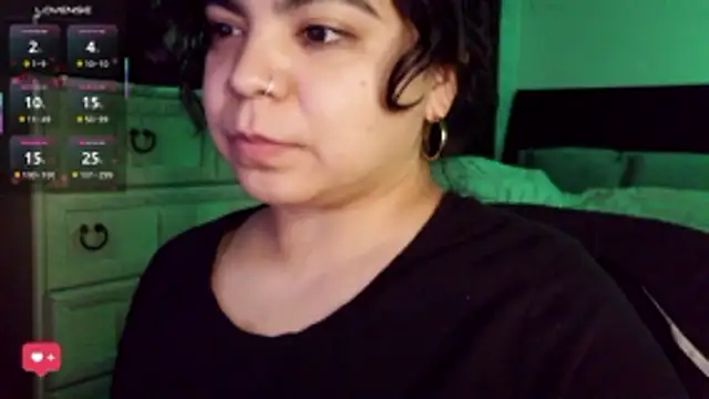 kimmiakiss22 online show from 01/12/26, 07:48