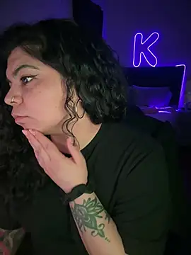 kimmiakiss22 online show from 02/03/26, 07:13