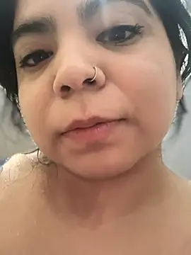 kimmiakiss22 online show from 12/22/25, 03:50