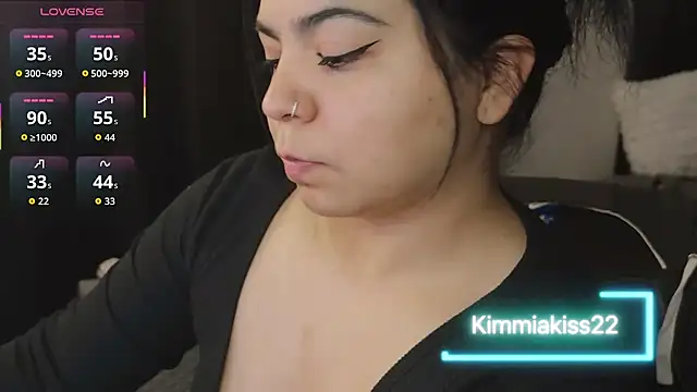 Snapshot of kimmiakiss22 chatting on 09/19/25, 11:53 kimmiakiss22 online show from 09/19/25, 11:53