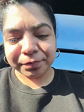 kimmiakiss22 online show from 04/19/26, 11:18