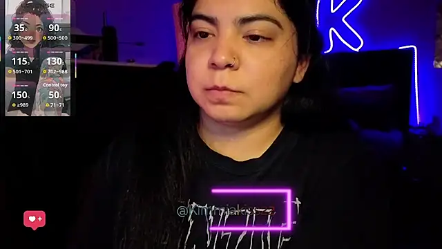 kimmiakiss22 online show from 05/09/26, 03:43