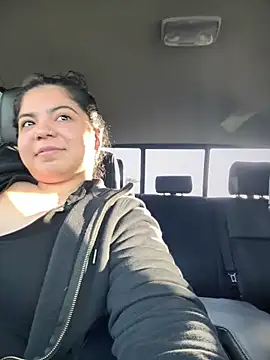 kimmiakiss22 online show from 10/20/25, 10:21