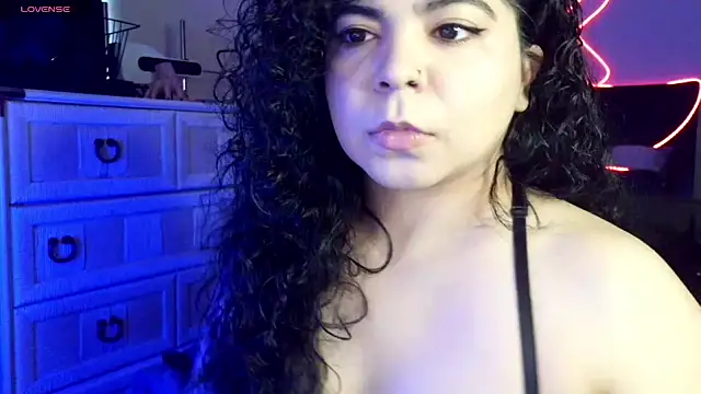 kimmiakiss22 online show from 02/28/26, 10:42