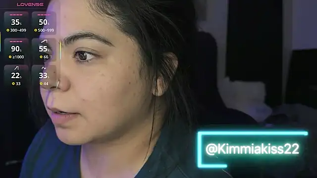 Snapshot of kimmiakiss22 chatting on 10/18/25, 12:45 kimmiakiss22 online show from 10/18/25, 12:45