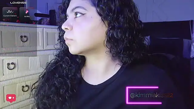 kimmiakiss22 online show from 03/10/26, 09:19