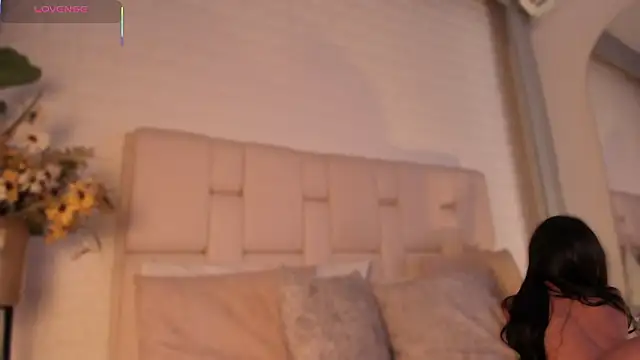 Snapshot of amatiista_12 chatting on 03/10/26, 01:04 amatiista 12 online show from 03/10/26, 01:04