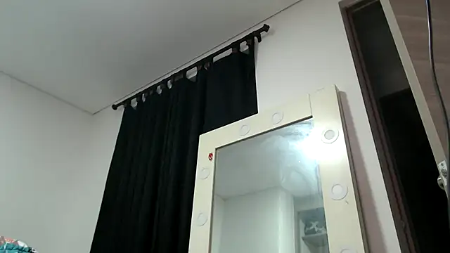 Snapshot of dolcemacca chatting on 12/03/24, 03:59 dolcemacca online show from 12/03/24, 03:59