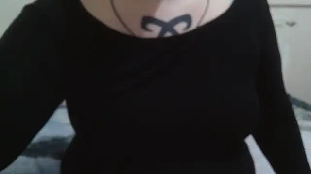 Snapshot of Lolabeluccia_xh_ chatting on 11/03/25, 07:02 Lolabeluccia xh online show from 11/03/25, 07:02