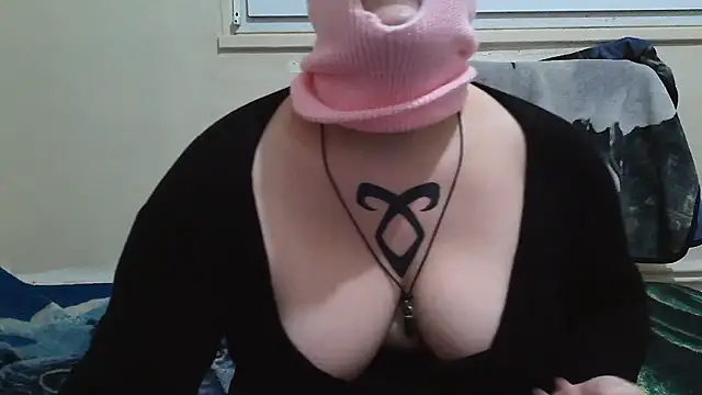 Lolabeluccia xh  online show from 12/02/25, 07:43