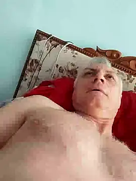 Snapshot of sexman181166 chatting on 03/05/25, 03:51 sexman181166 online show from 03/05/25, 03:51