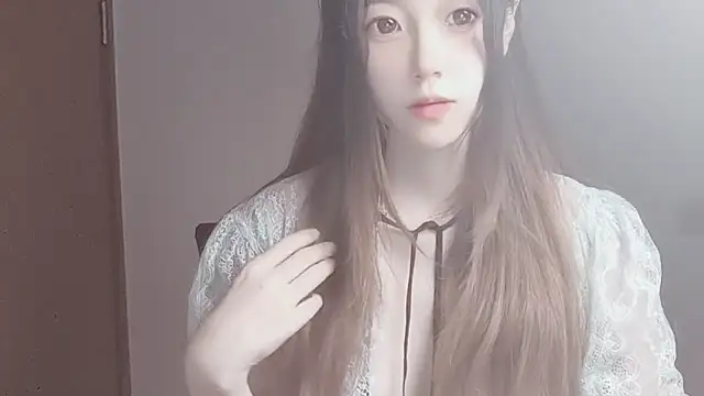 Snapshot of VaerySaenz chatting on 10/06/25, 03:40 VaerySaenz online show from 10/06/25, 03:40