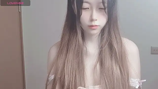 Snapshot of VaerySaenz chatting on 09/18/25, 02:25 VaerySaenz online show from 09/18/25, 02:25