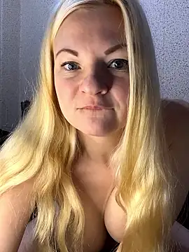 Julia beauty online show from 02/08/26, 10:29