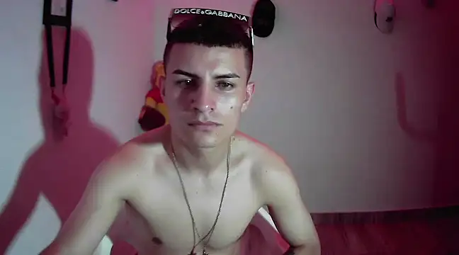 Snapshot of SHAT_SEX chatting on 12/26/24, 11:57 SHAT SEX online show from 12/26/24, 11:57