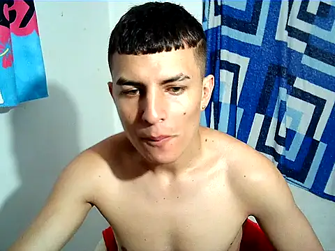 Snapshot of SHAT_SEX chatting on 10/29/25, 03:33 SHAT SEX online show from 10/29/25, 03:33