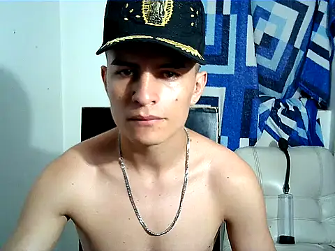 Snapshot of SHAT_SEX chatting on 11/10/25, 07:30 SHAT SEX online show from 11/10/25, 07:30