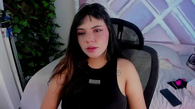 xhinata hyugax online show from 04/22/26, 04:25