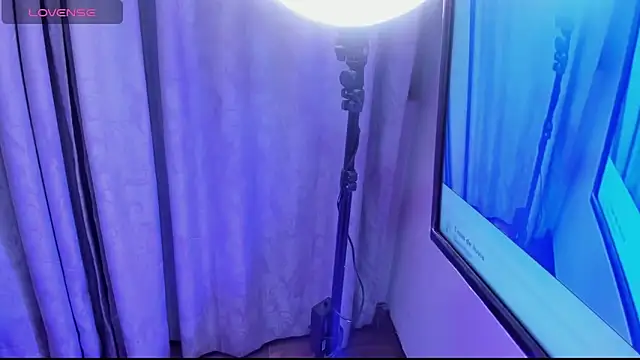 xhinata hyugax online show from 04/24/26, 01:40