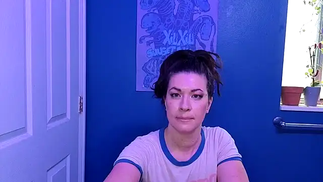 highly inappropriate online show from 04/07/26, 01:18