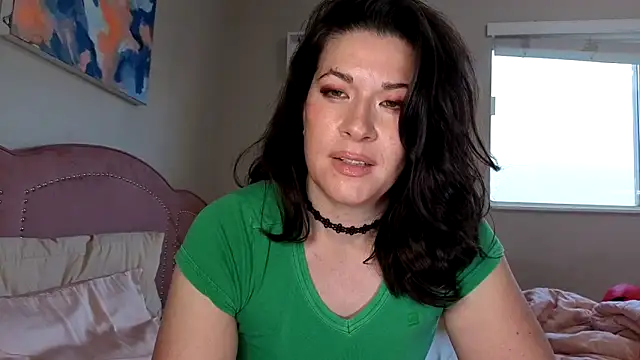 highly inappropriate online show from 04/15/26, 02:32